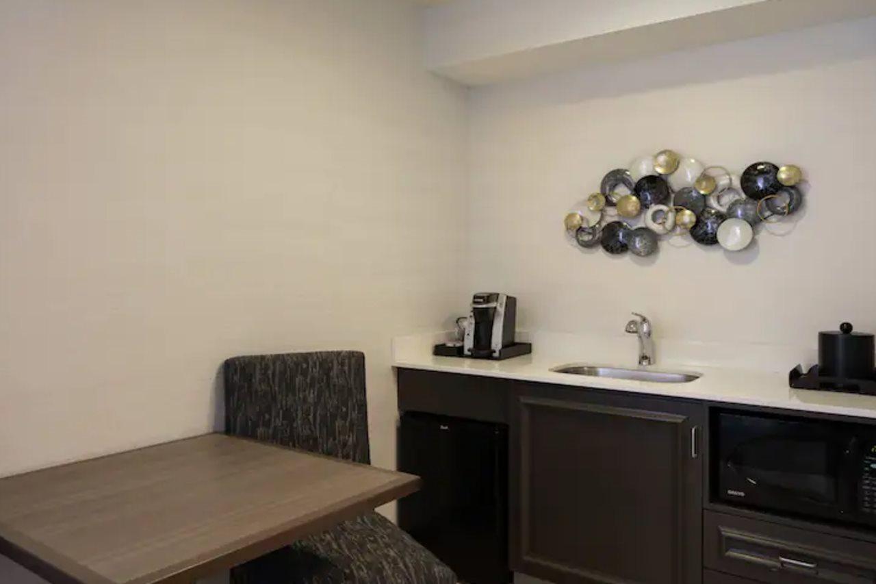 Hilton Garden Inn Freeport Downtown Buitenkant foto