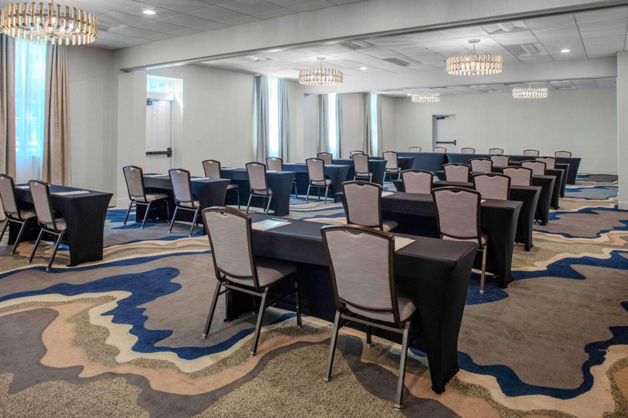 Hilton Garden Inn Freeport Downtown Buitenkant foto