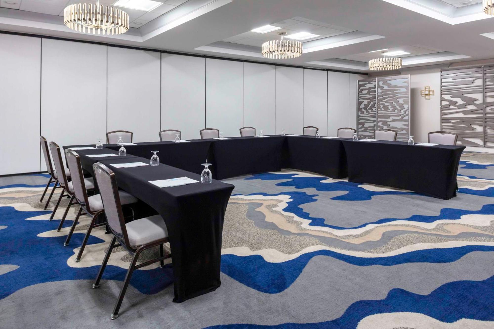 Hilton Garden Inn Freeport Downtown Buitenkant foto